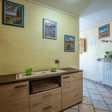 Apartment Yvonne - Myholidaylivigno Livigno