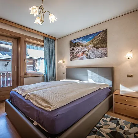Yvonne - Myholidaylivigno Apartment *