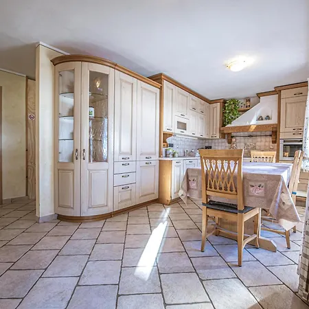 Yvonne - Myholidaylivigno Apartment Livigno