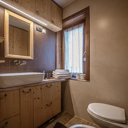 Apartment Yvonne - Myholidaylivigno Livigno